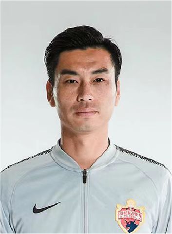 尽管梅西从不仅仅追逐奖杯，但成功似乎总是不费吹灰之力地降临在他身上。